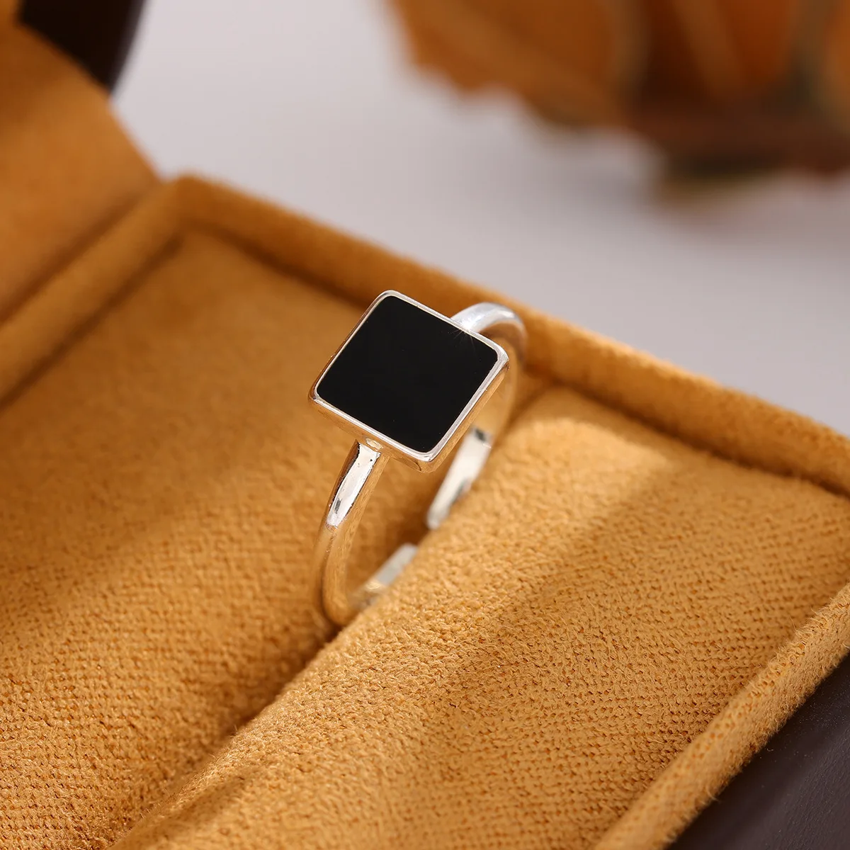 Женские винтажные кольца в готическом стиле