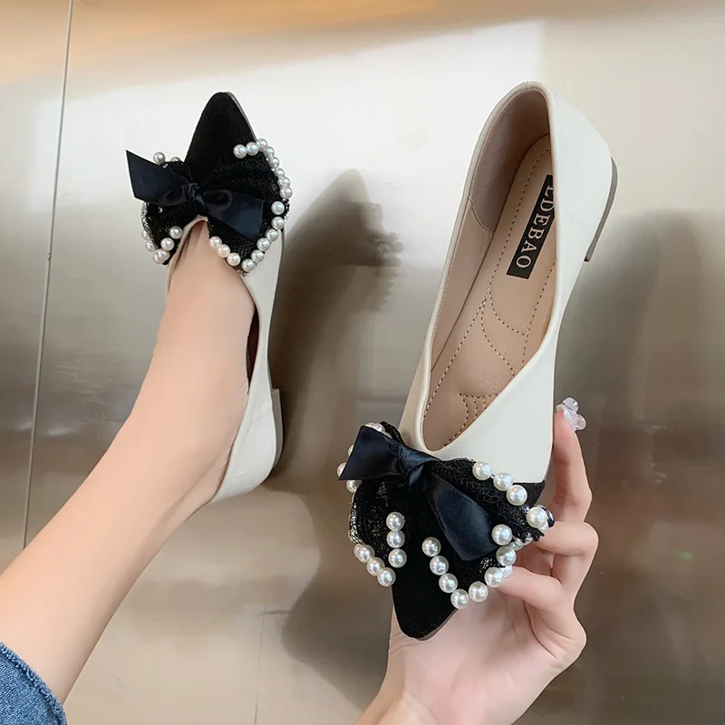 

Single Shoes Women's 2022 Spring and Summer New Pointed Toe Shoes Lace Bow Shallow Mouth Fashion Thick Heel Flat Shoes