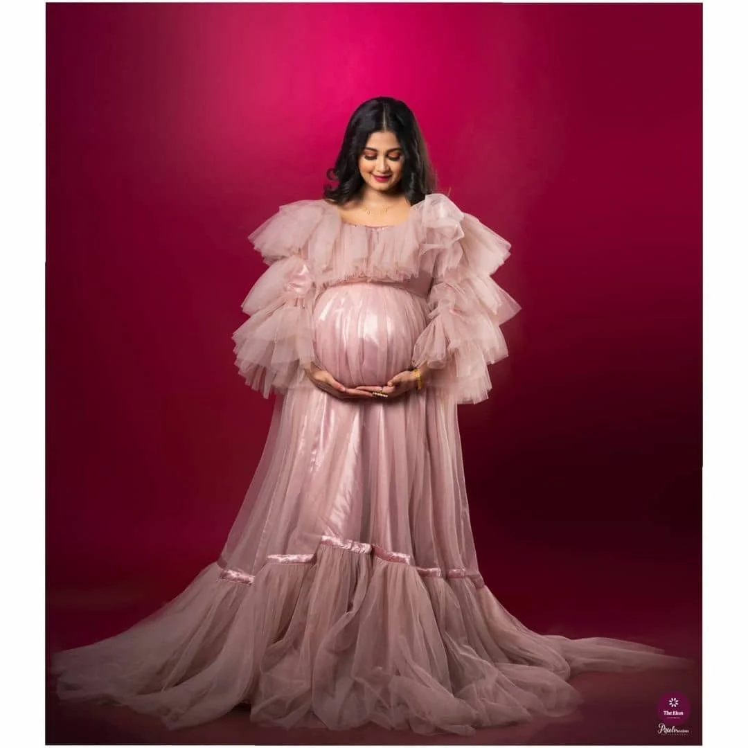 

Elegant Pink Maternity Dresses Ruffles Long Sleeves Pregnant Gown for Photoshoot Sexy Floor Length Photography Pregnancy Dress