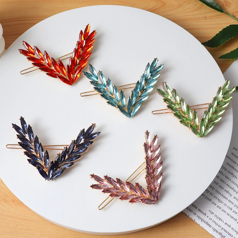 

Sweet Trendy V-shaped Rhinestone Side Clip Hair Jewelry Accessories for Women