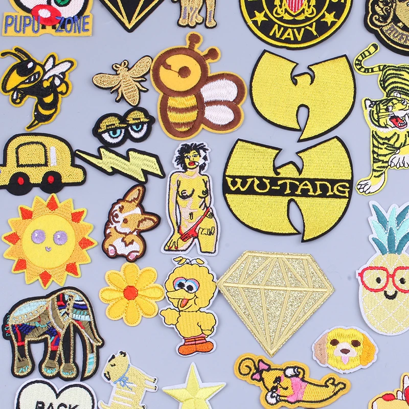 

Cartoon Honeybee Embroidered Patches for Clothing Thermoadhesive Patches Yellow Flowers Anime Children Diy Badges Velcro Patch
