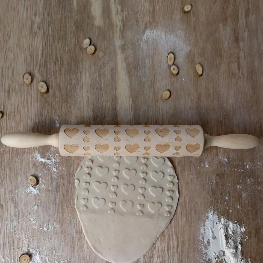 

Heart Embossed Rolling DIY Embossed Rolling Pin Love Heart Pattern Engraved Roller for Biscuit Valentines Day