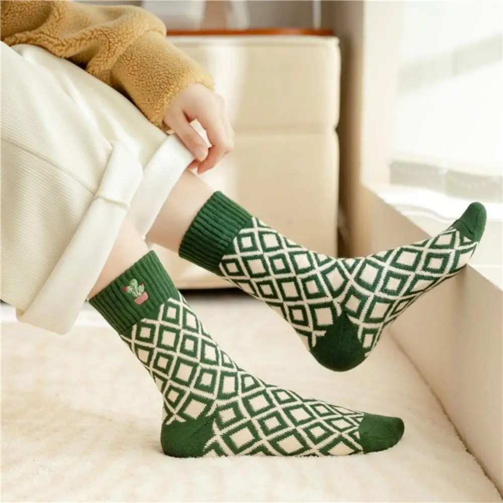 Smart Casual Breathable Stockings Not Restrained Literary And Artistic Warm Socks Comfortable Medium Length Socks Ethnic Style