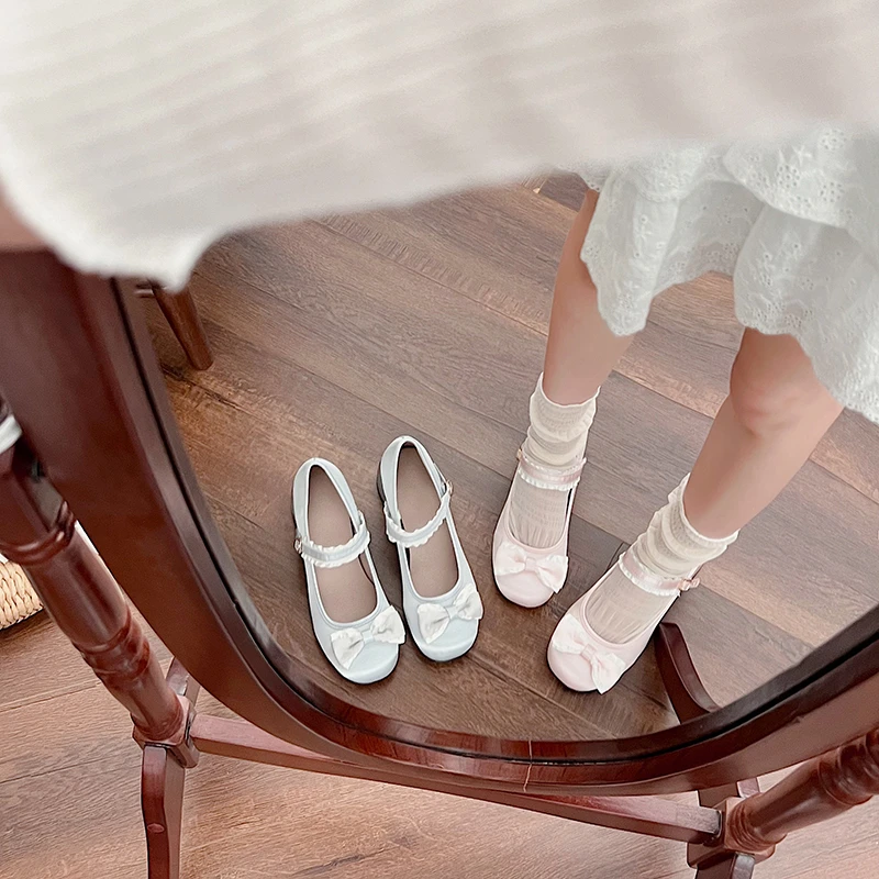 Туфли-лодочки женские демисезонные с круглым носком на среднем каблуке