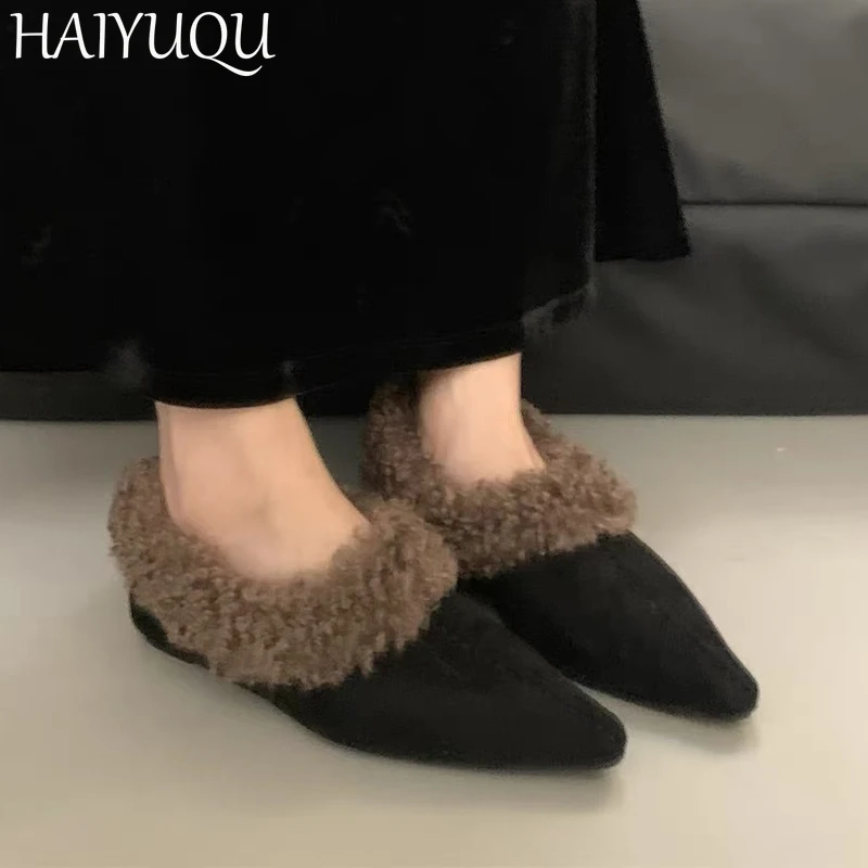 Женские замшевые хлопковые туфли на меху с острым носком плоской подошве женские