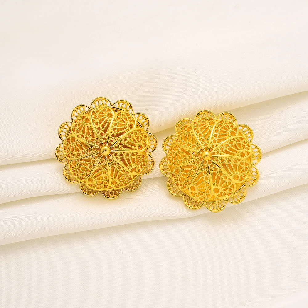 Комплект ювелирных изделий из колье и серёг под золото 24 к