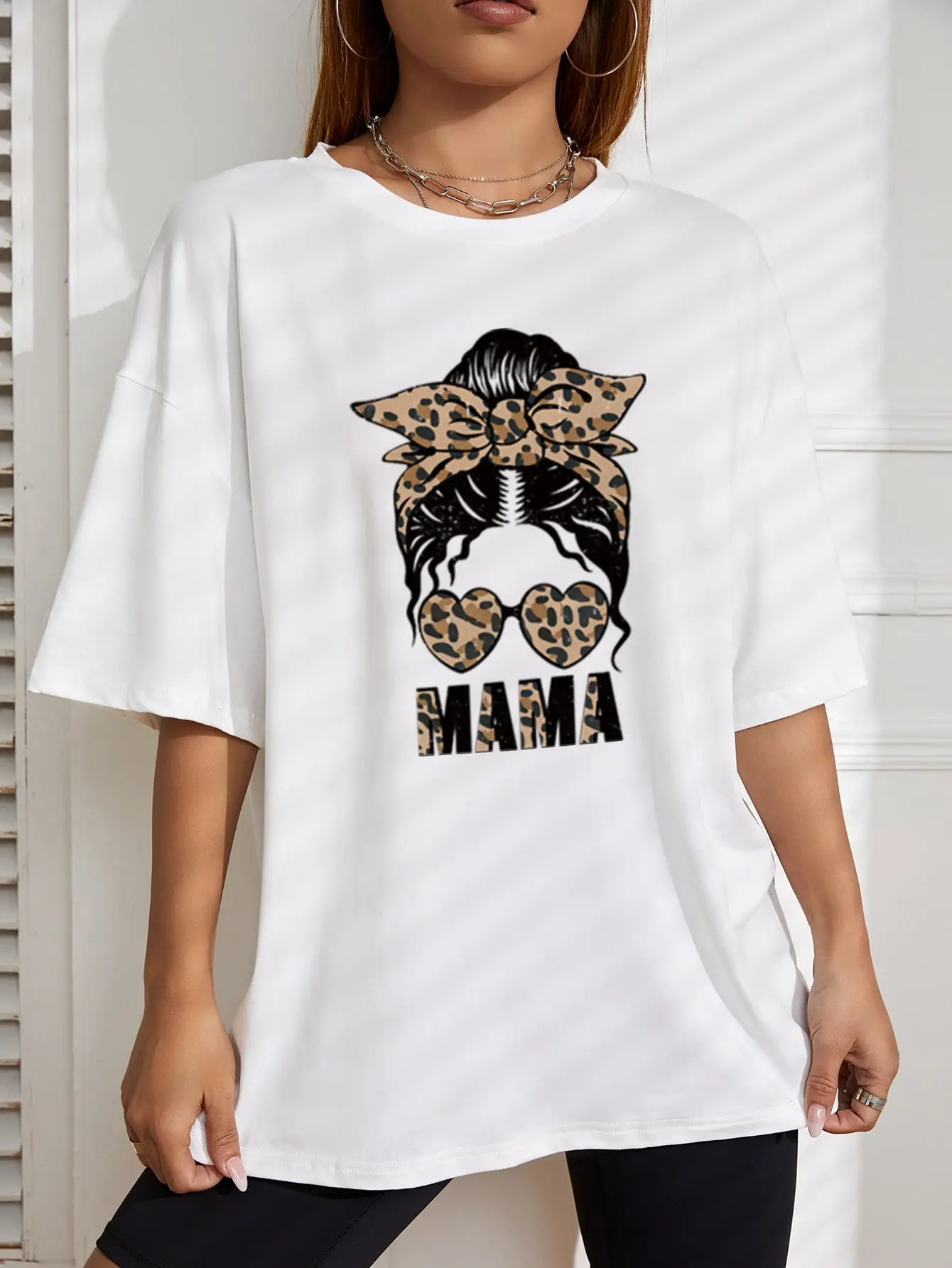 

Mama Wearing Glasses And A Bow T-Shirt Women Cotton Fashion Tshirt Quality Simplicity Tshirts Breathable Outdoor Female T Shirt