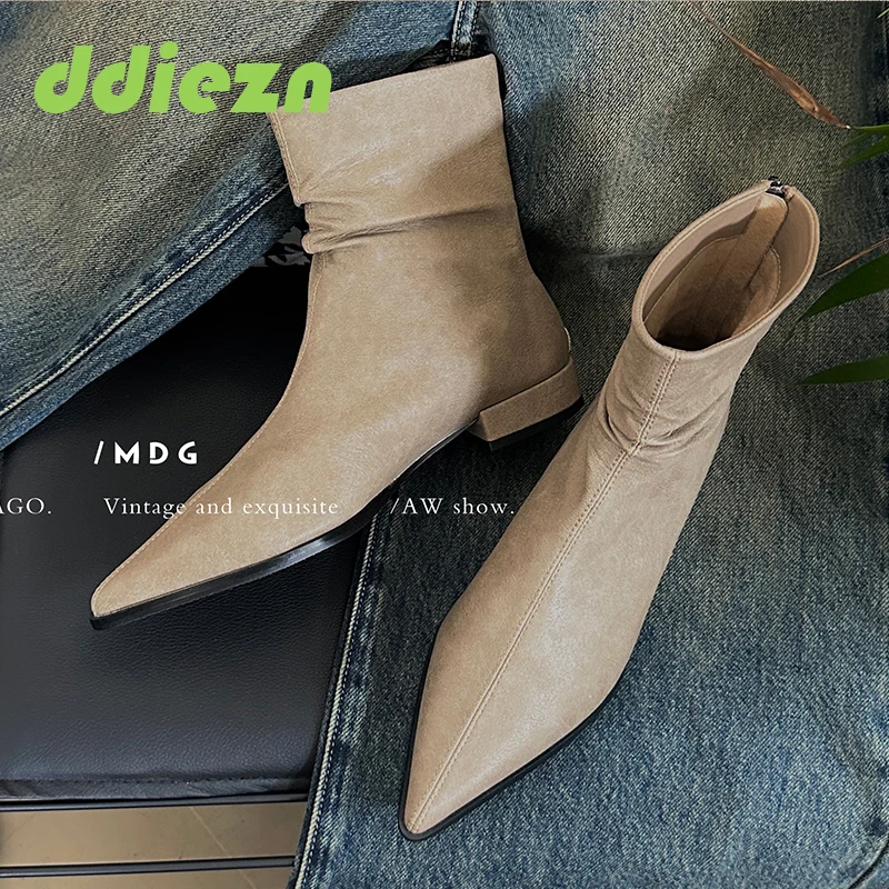 

Женские ботильоны на низком каблуке, с острым носком, на молнии