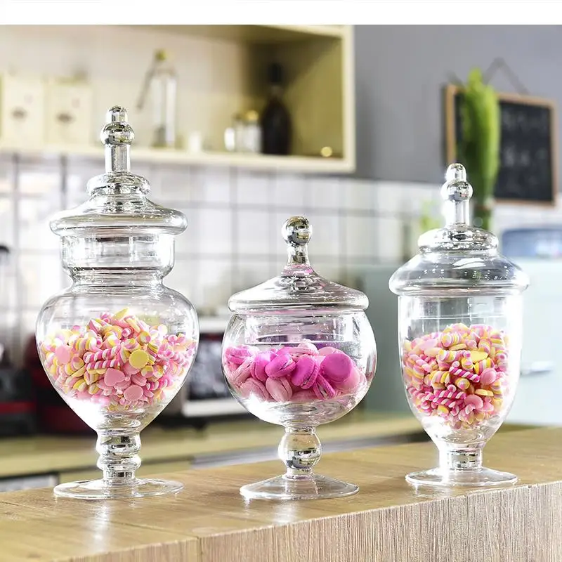 Стеклянный подсвечник в европейском стиле