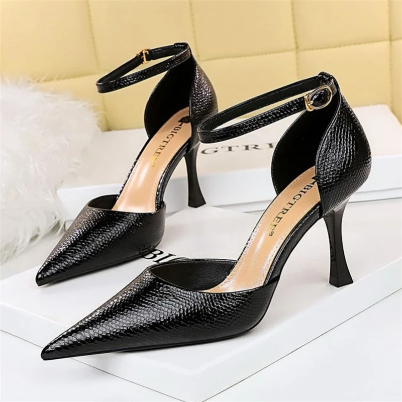 

Сандалии BIGTREE из лакированной кожи, заостренный носок, яркий Носок, высокий каблук, однотонные, со змеиным принтом, с ремешком на одной линии