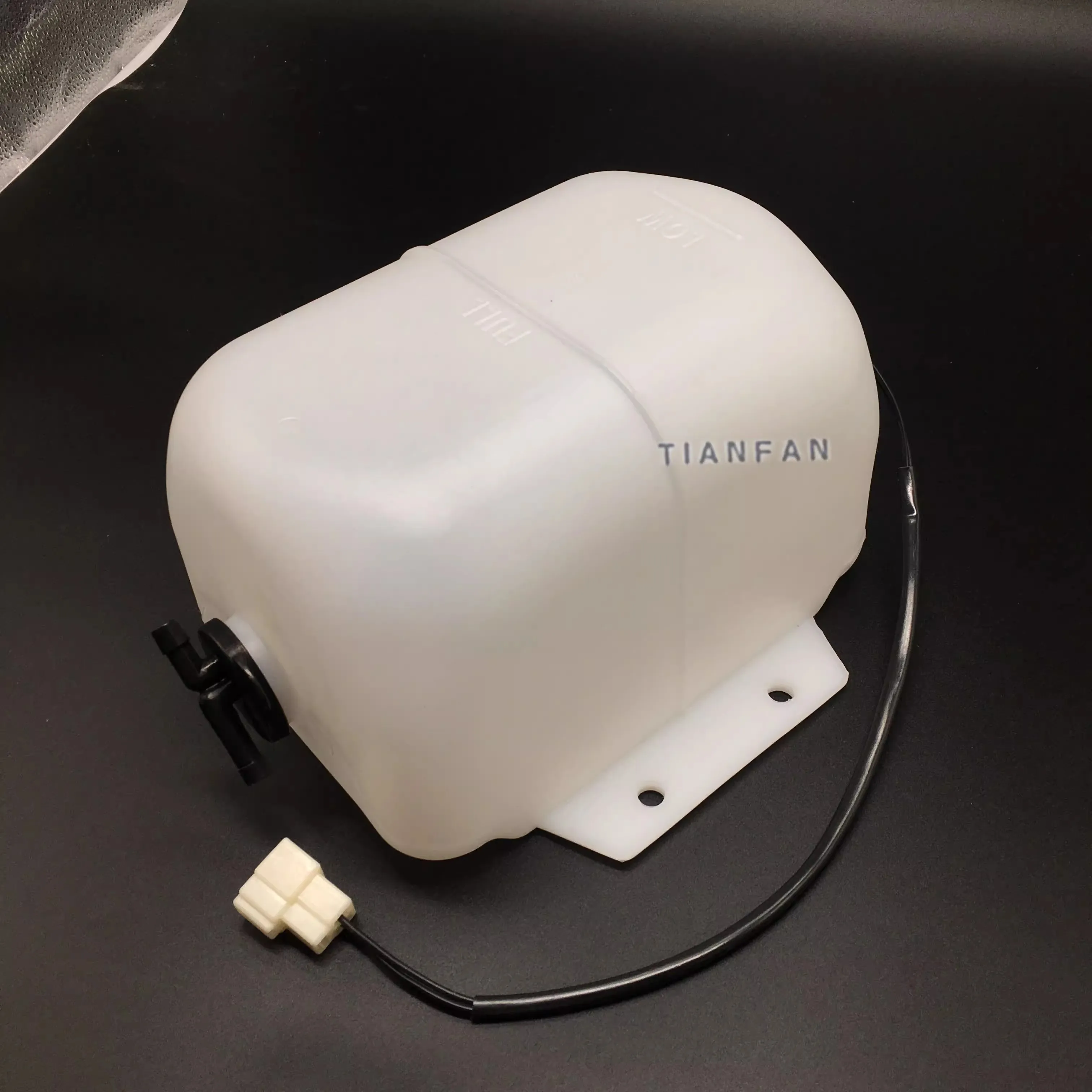 Запасные части для экскаватора емкость хранения охлаждающей жидкости SK200-6E SK210