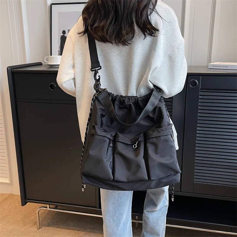 Рисунок 4 - CGCBAG 2023, модная сумка-тоут в стиле Харадзюку