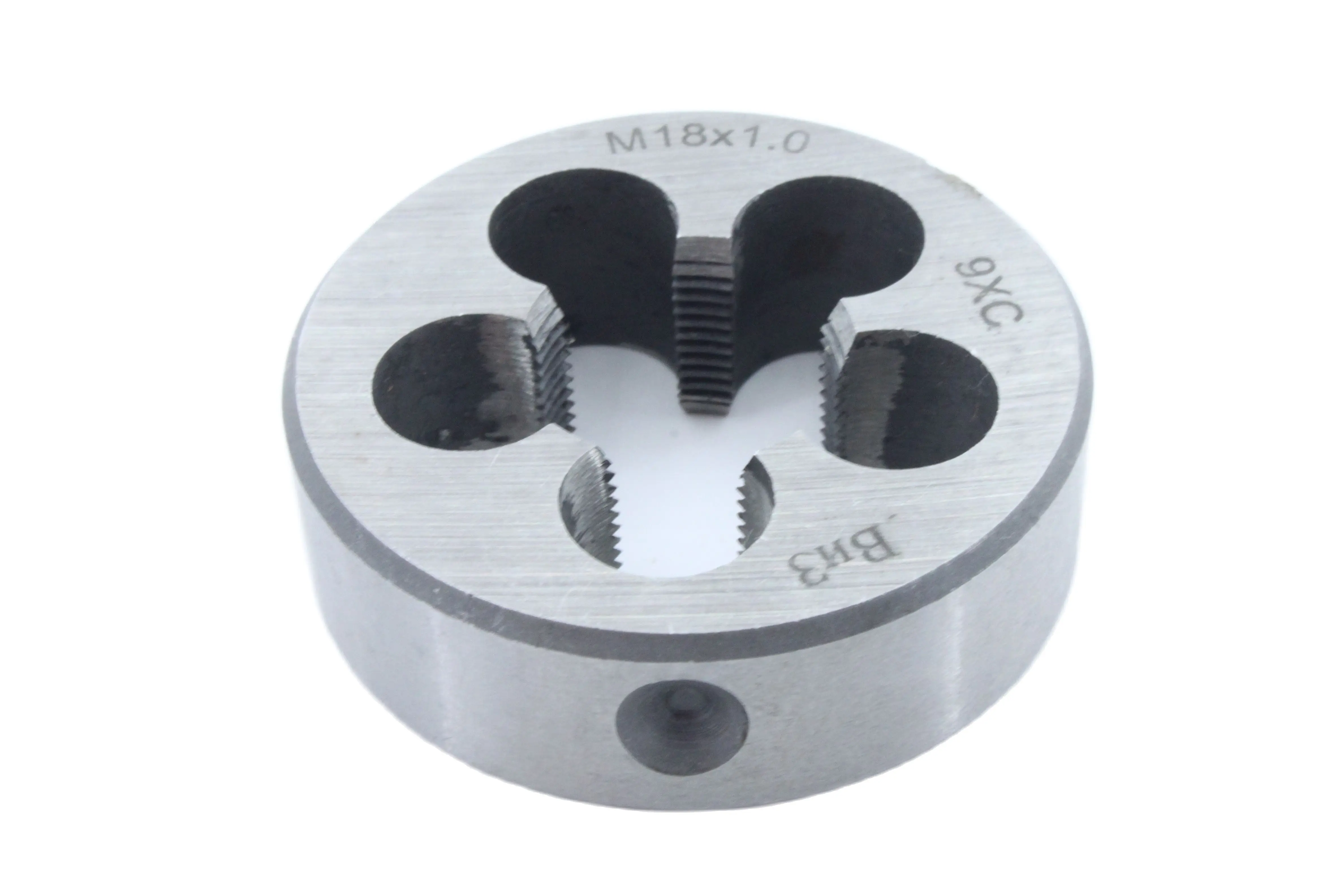 5. Плашка под м2 ссд. Плашка м14*2,0мм fit 70832. Плашка м18х2,5 hss м2. Плашка (м 18х2,0 мм).