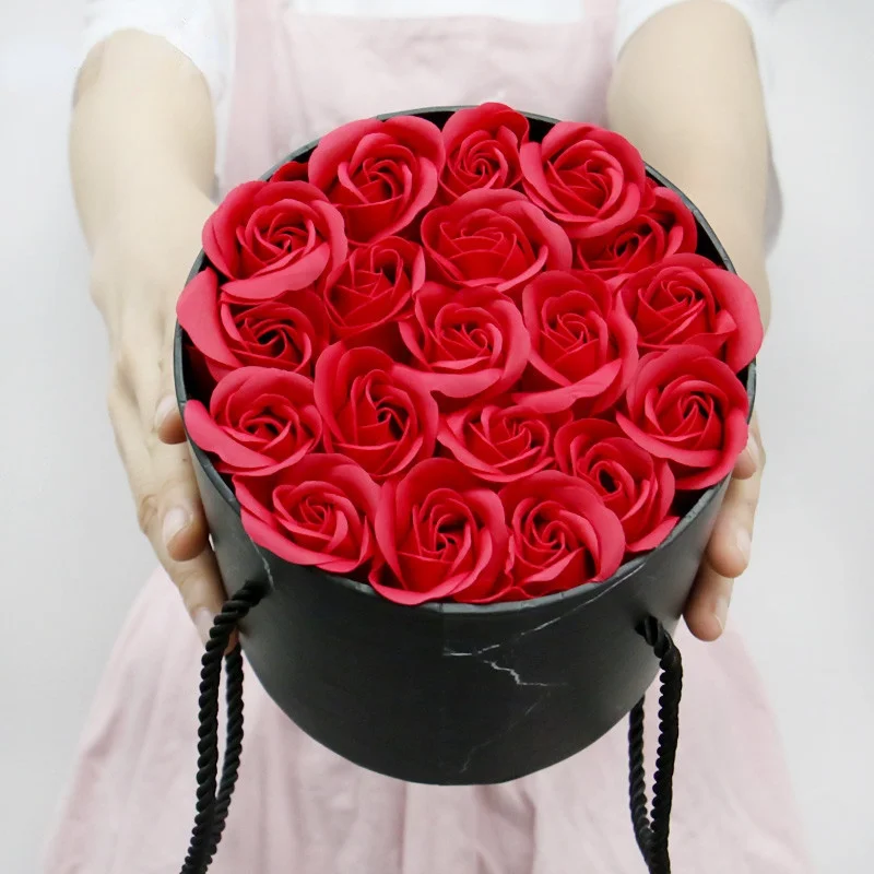 

Artificial Soap Flowers Belt Round Portable Cylindrical Holding Bucket Set Gift Box Valentine's Day Gift Weeding Decoration