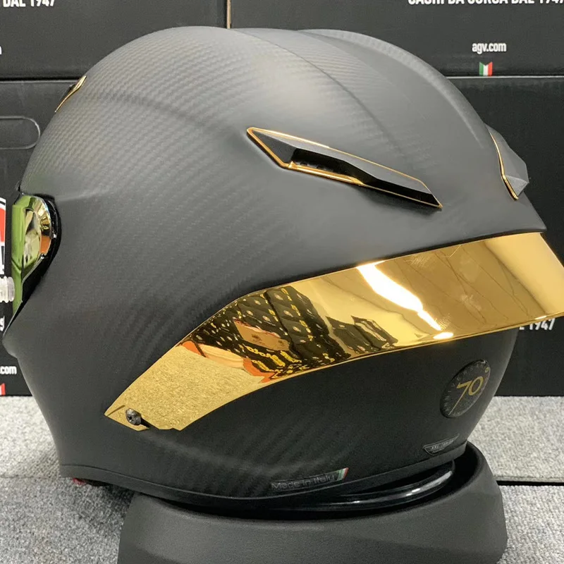 

Full Face Carbon Fiber Professional Racing Helmet DOT Iridium Carbon Motorcycle Helmet with Detachable Spoiler