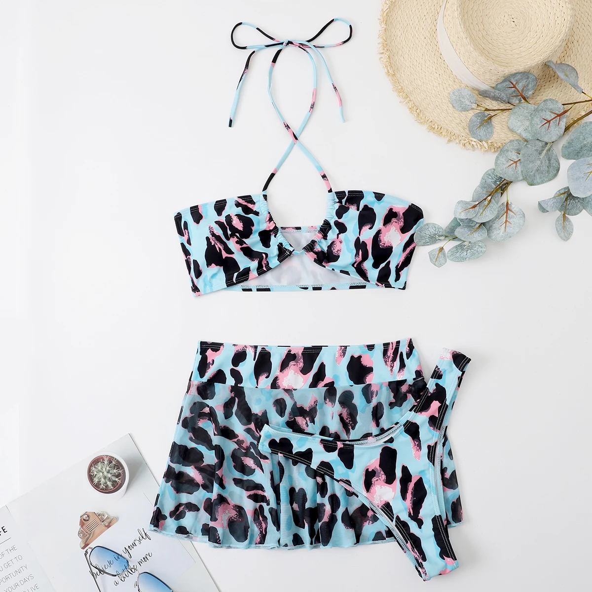 

Halter Beachwear 2022 Sexy Leopard Print Three-piece Bikini with Micro Bikini Brazilian Bikini cutout Thong Bather Bathing Suit