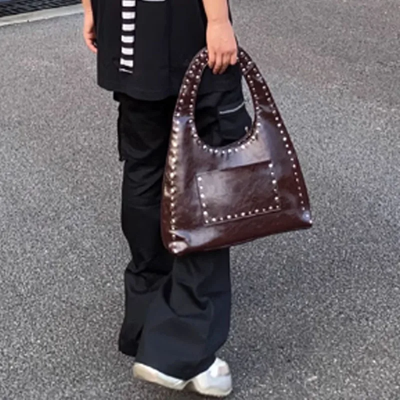 Новая декоративная сумка на плечо с заклепками в стиле ретро европейская и