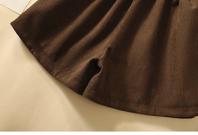 2023 New Retro Corduroy Shorts For Women Clothing Spring Autumn High Waisted Wide Leg Pants Boots Large Size Shorts AC317
