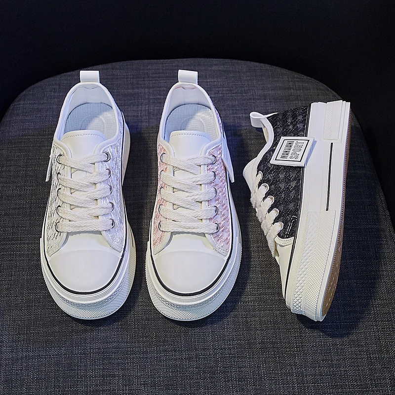 2023 Girls' Canvas Comfortable Board Shoes Women's Casual Sports Shoes Fashion Student Shoes Female Height Increase