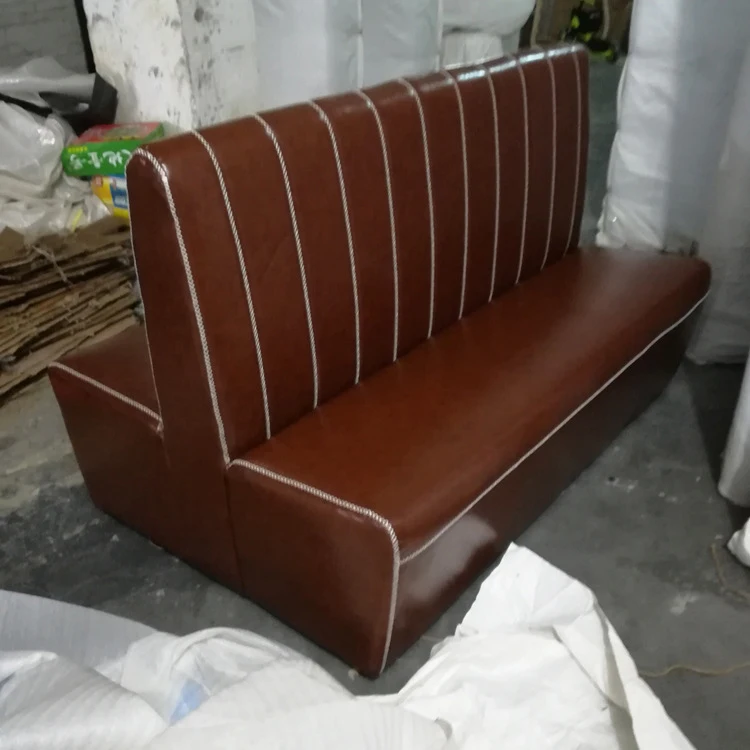 Столы и стулья в стиле ретро американской кофейни для магазина с молочным чаем