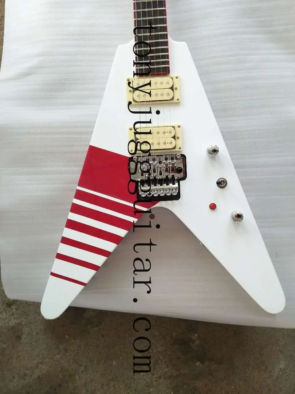 

Rhxflame CustomBuckethead KFC White Fly V Guitar Floyd Rose Tremolo Bridge&Locking Nut,Red KillSwitch Button,Red Neck Binding