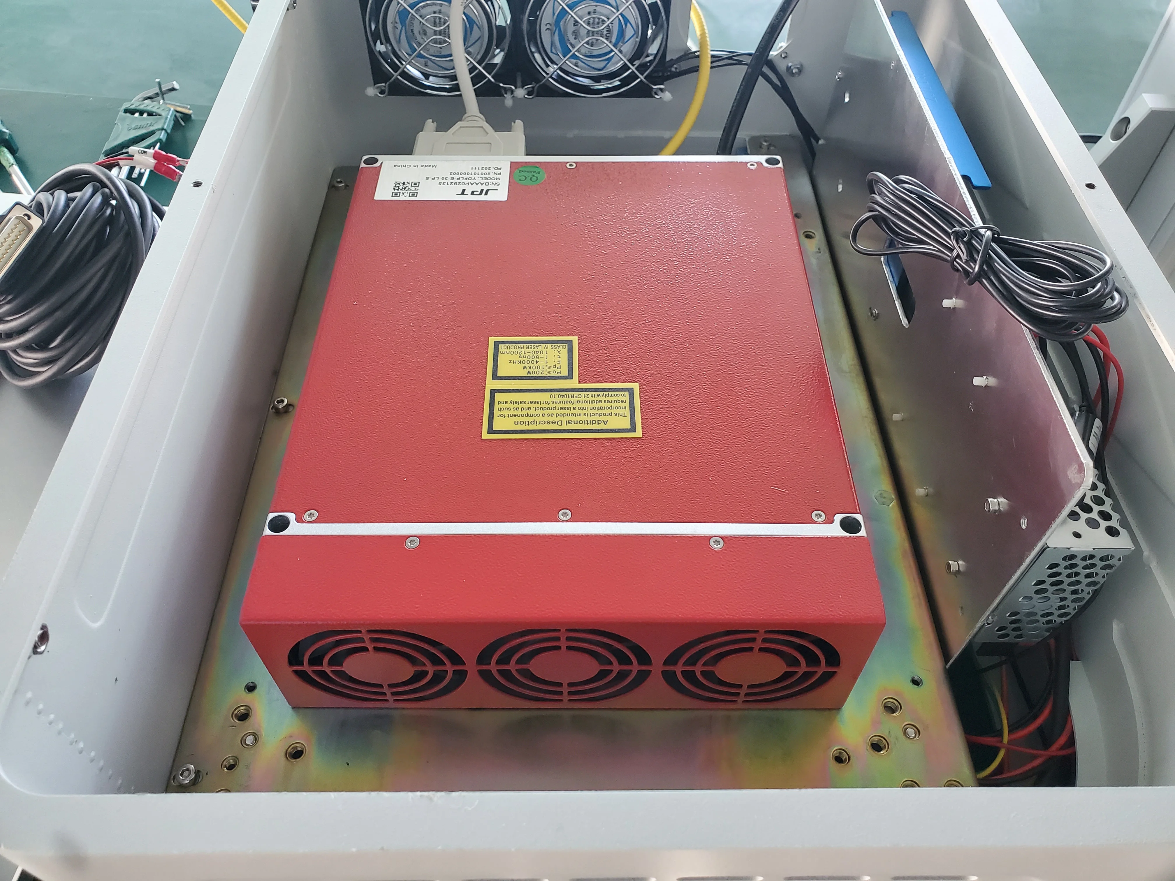 Быстрая доставка Лучший оптоволоконный лазерный источник 50 Вт 60 100 JPT Цена MOPA