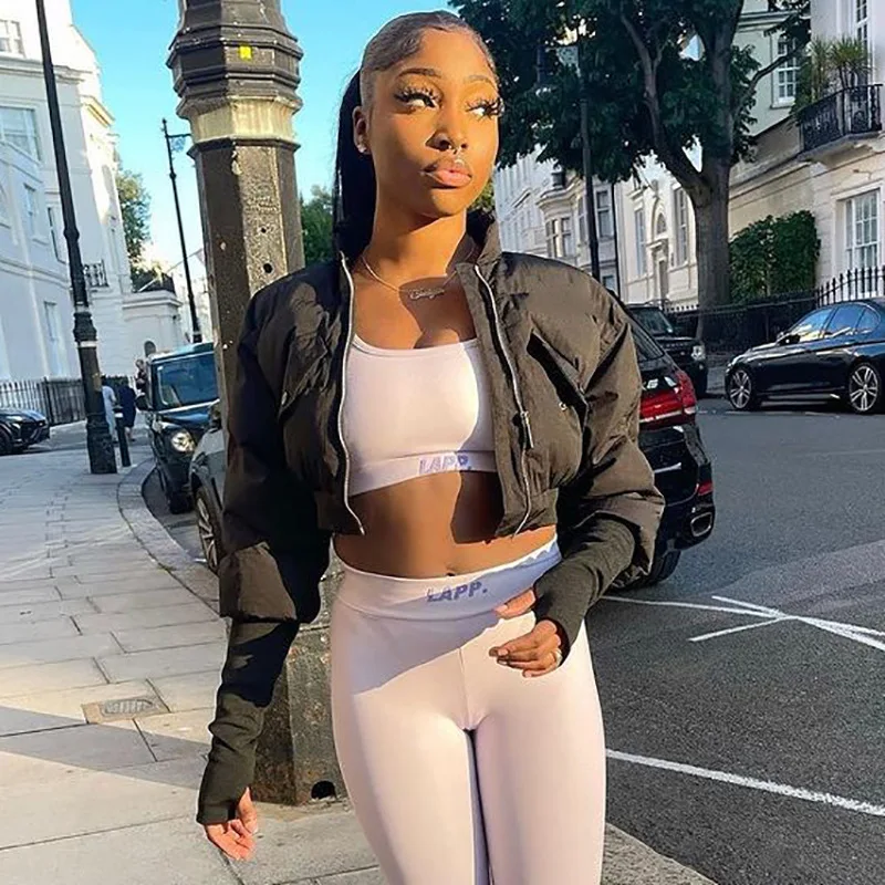 

Женская зимняя куртка на молнии, с длинным рукавом и карманами