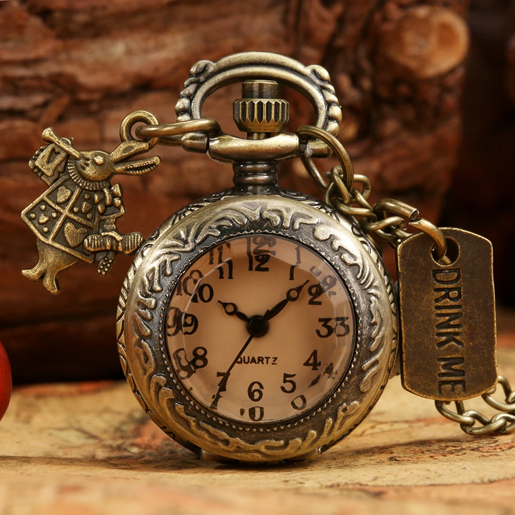 

Retro Bronze Pocket Watch Cute Rabbit Pendant Quartz Watches Flip Clear Cover Clock with Chain Gift for Women Reloj De Bolsillo