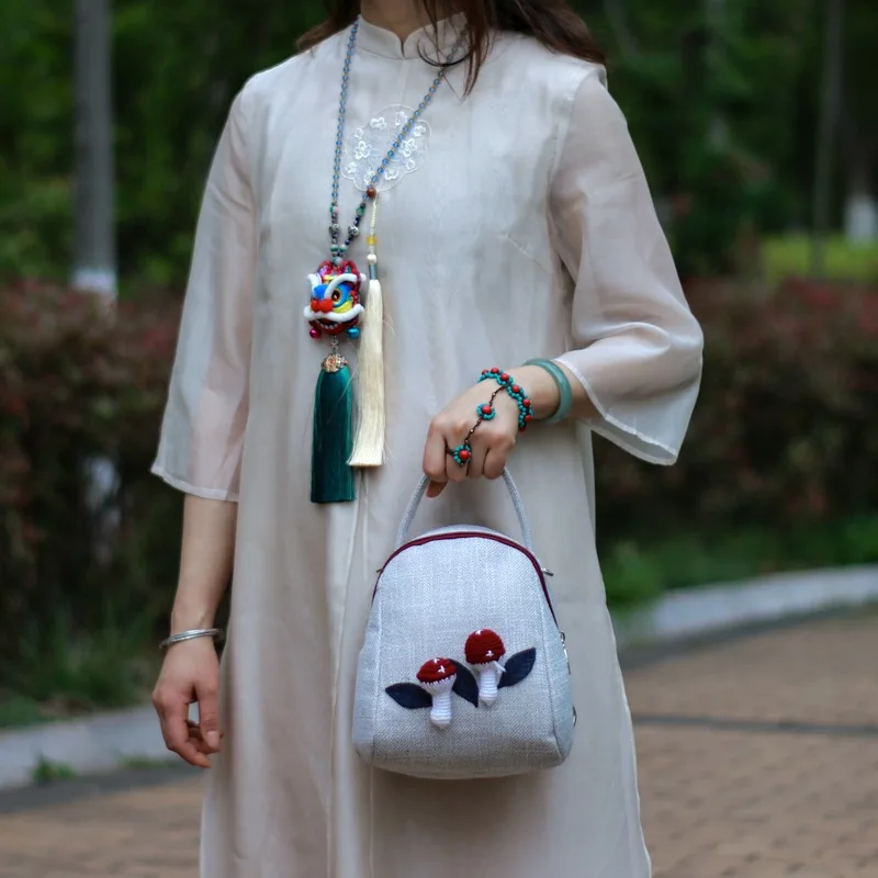 

New Arrival National string appliques small shopping handbags!Nice casual women multi-use shoulder bag All-match Lady Carrier