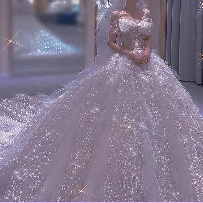 

Luxury Wedding Dresses Spaghetti Straps Strapless Sweetheart Princess Shiny Lace Applique Bead Court Train Bow Bridal Gown New