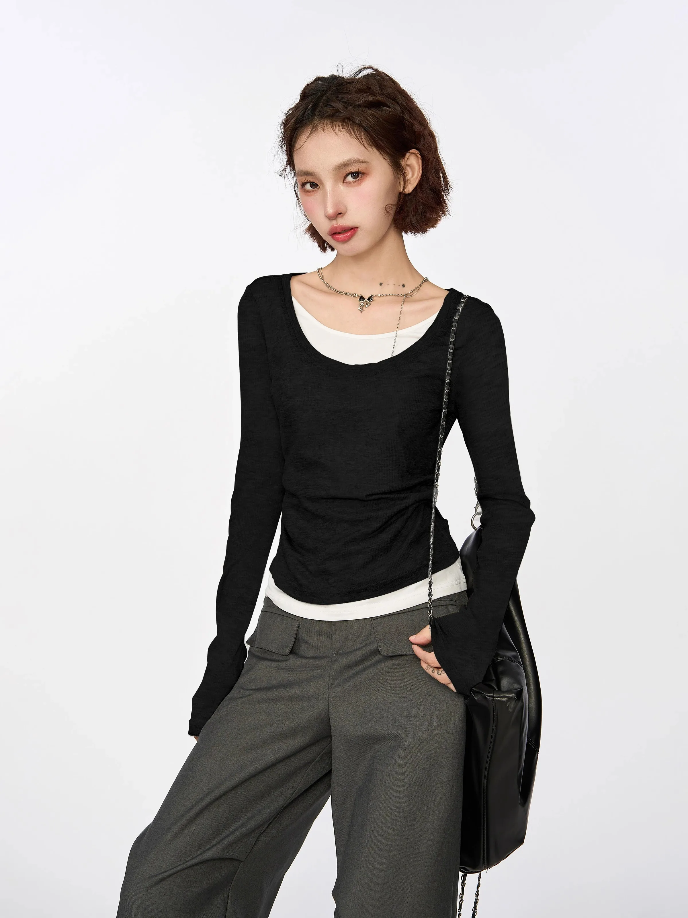 Черная двухсекционная рубашка с длинными рукавами и искусственными плечами