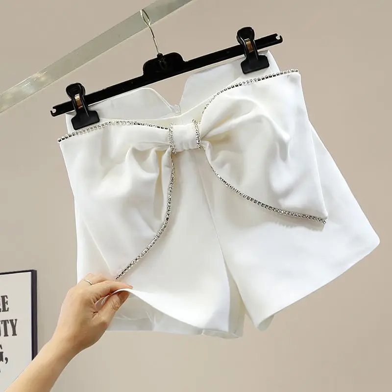 2022 new heavy work  irregular sweet three-dimensional big bow decorative word wide leg high waist casual  short