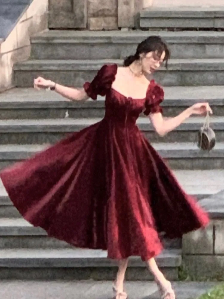 Женское винтажное платье А-силуэта элегантное белое во французском стиле для