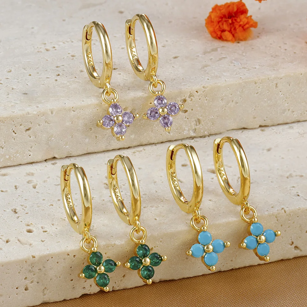 2 шт. новые модные серьги с четырьмя листьями и цветком милые пряжкой для ушей