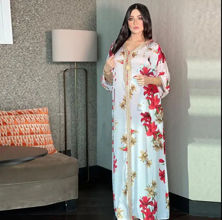 

Морокко, Луара, абайя, длинное платье с V-образным вырезом