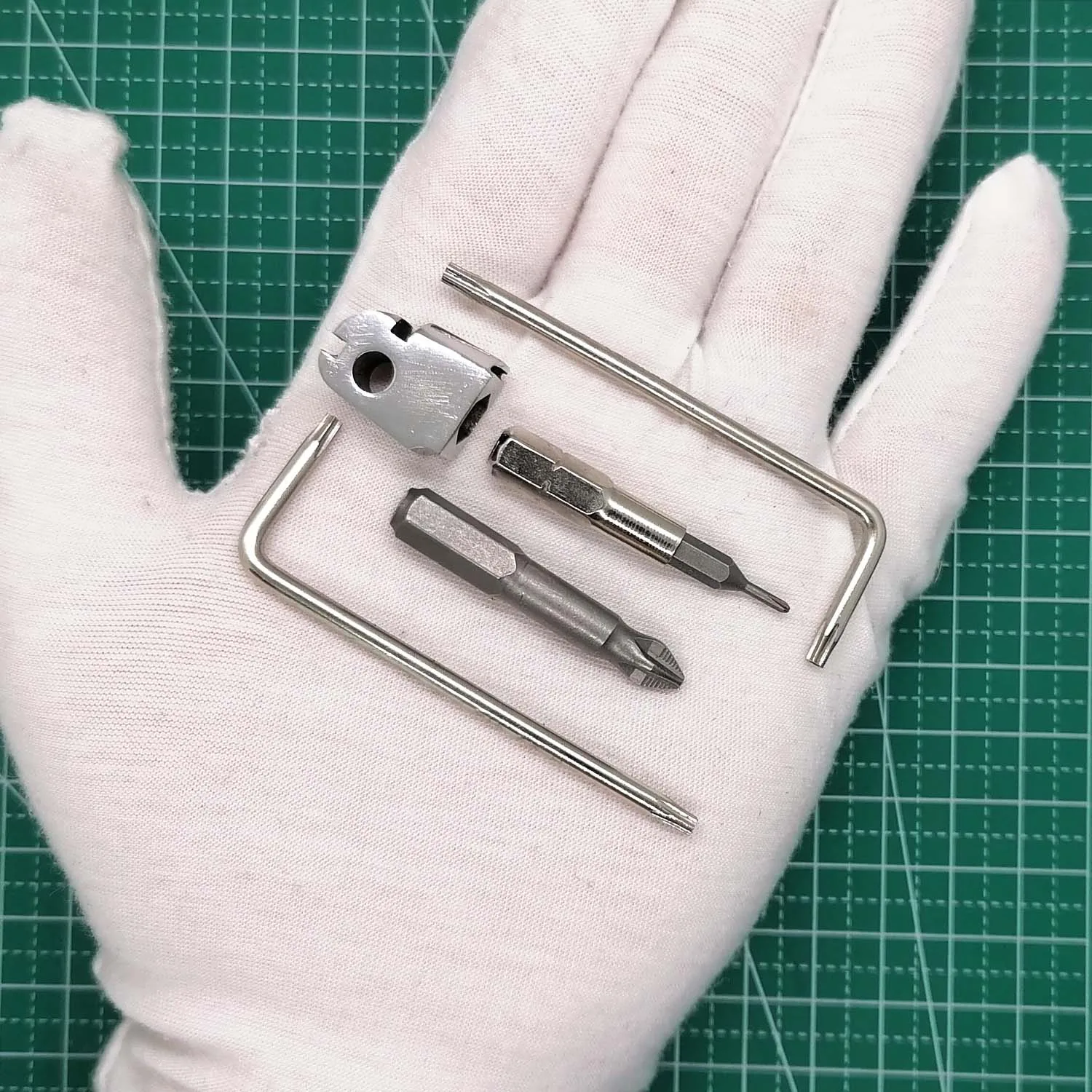 

Запчасть для плоскогубцев Leatherman Surge из нержавеющей стали