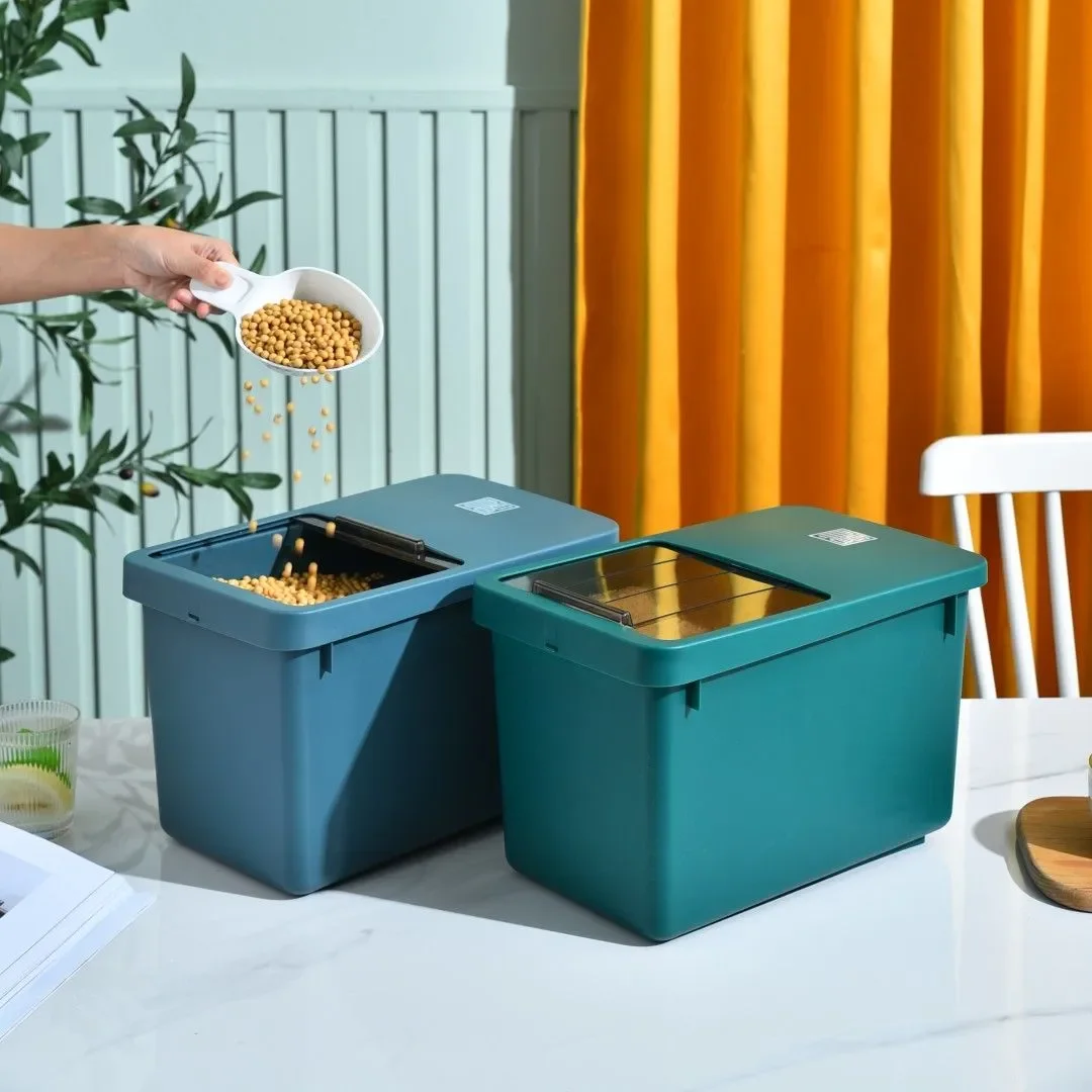 

Pet Food Bucket Dog Cat Food Barrel Pet Food Sealed Bucket Household Cat Food Container PP Sealing Box Grain Storage Boxes