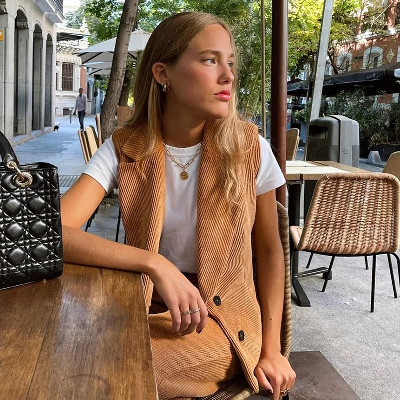 Street Fashion 2022 Autumn and Winter Corduroy Cardigan Suit Collar Single-breasted Sleeveless Solid Color Vest Jacket Women