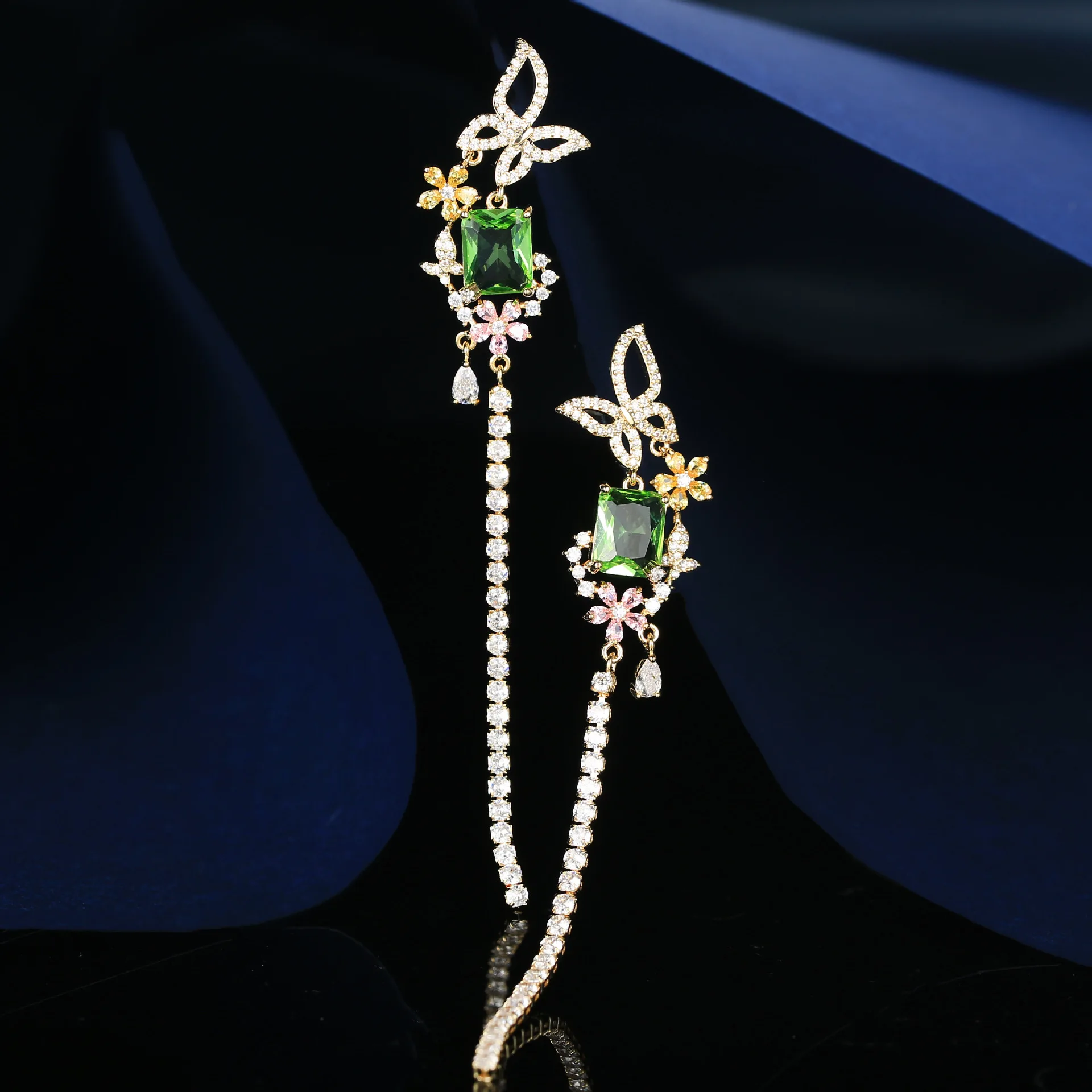 

Tassel Flowers Light Luxury Fashion Versatile Earrings For Wedding or Party