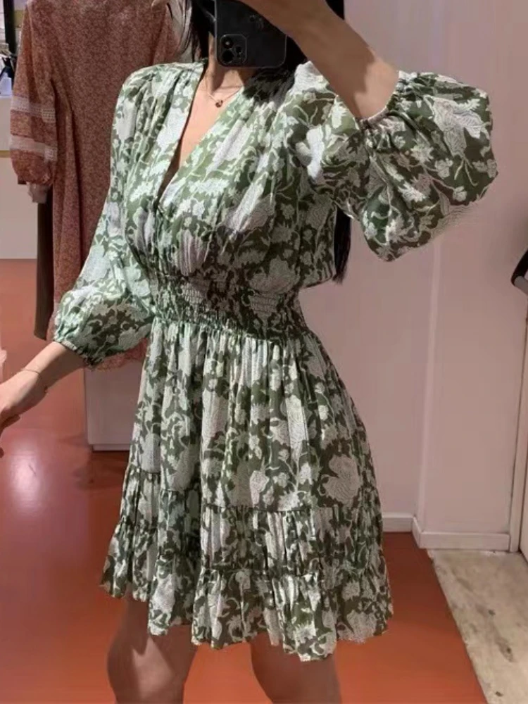 

Женское мини-платье с V-образным вырезом, эластичным поясом и рукавами-фонариками