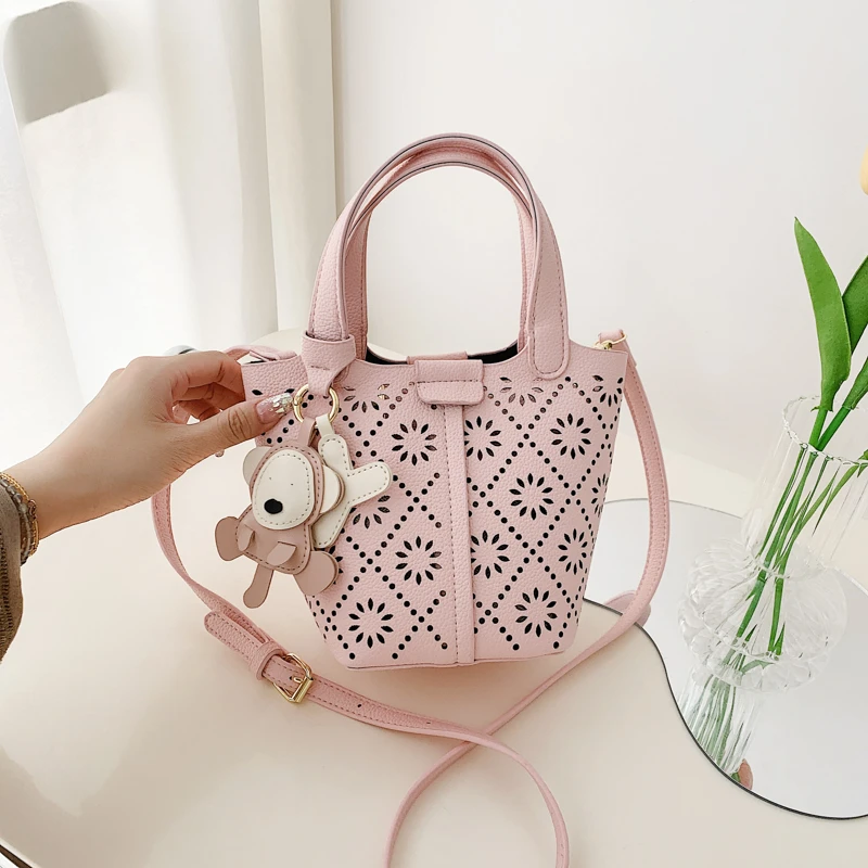 

Fashion Women's Bag Hollow Design Handbag Solid Color Shoulder Messenger Bag Kawaii Tote Bags High Quality Brands Bags for Women