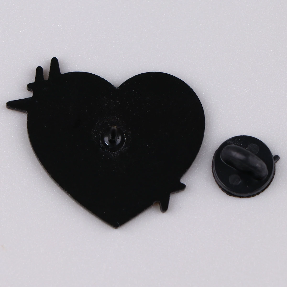 Броши в стиле аниме Ryuk для одежды эмалированные значки манги японском рюкзака