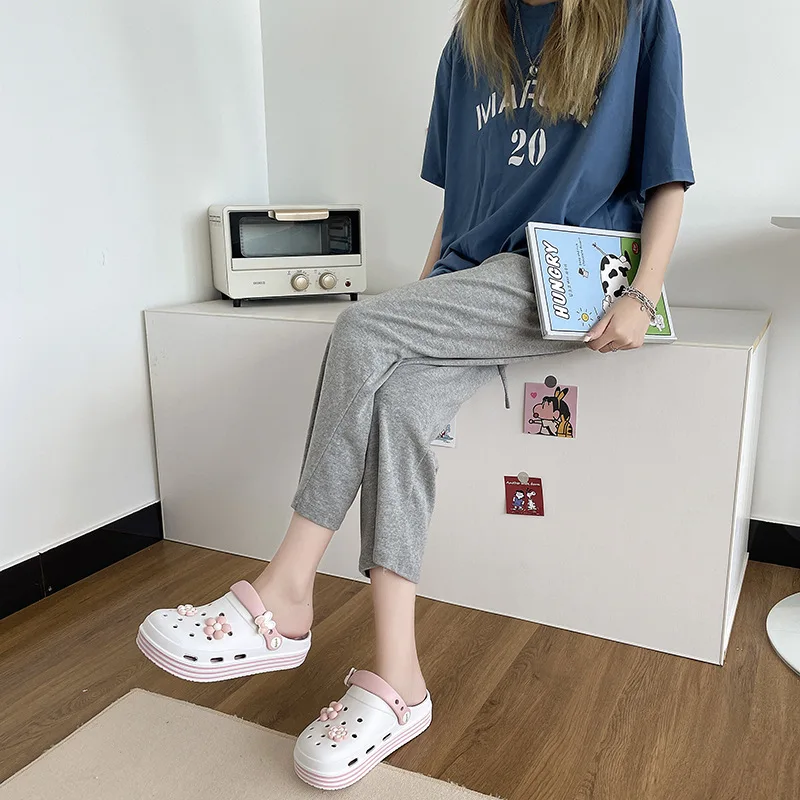 Women's Slippers Summer 2023 New Thick Sole Comfortable Baotou Half Trailer Anti slip Outer Wear Popular Beach Slippers