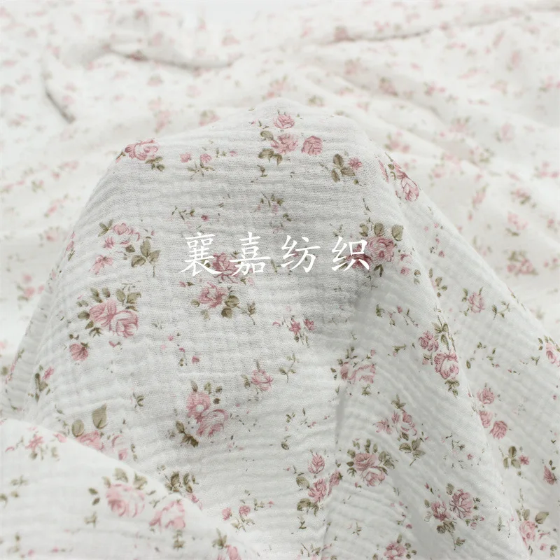 

50 * 135cm double layer cotton gauze crepe fabric retro small floral children's pajamas home clothing fabric