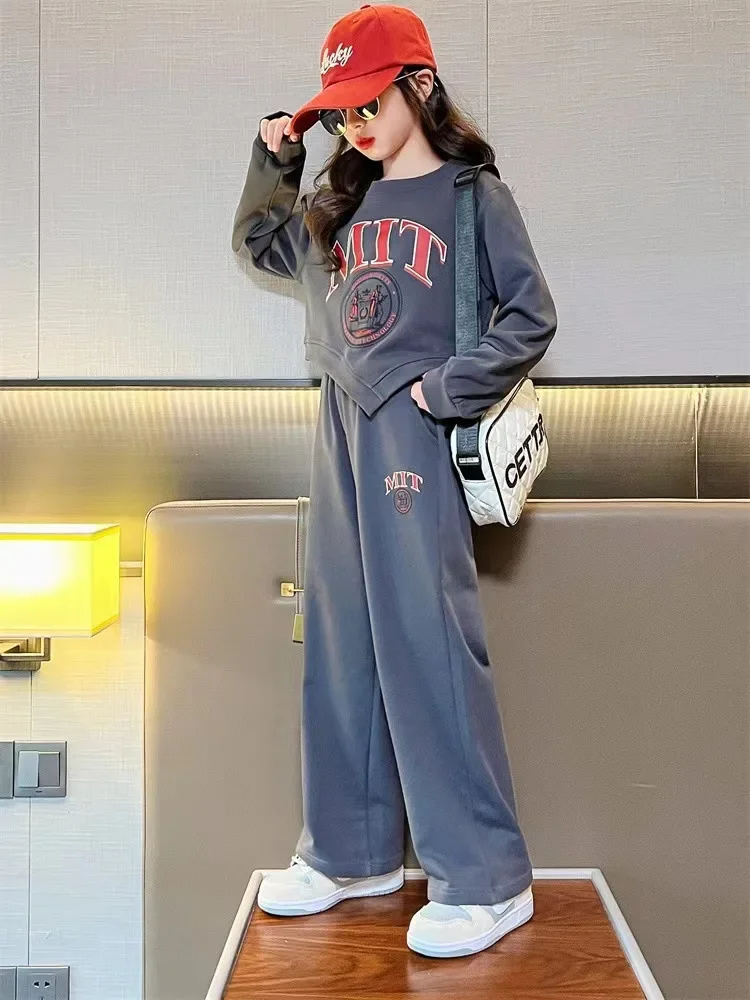 Спортивный костюм для девочек