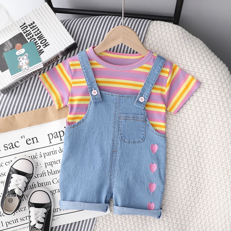 

Комплекты одежды для маленьких девочек, летний модный детский вязаный Топ в цветную полоску + джинсовые комбинезоны, 2 шт./компл., детская оде...