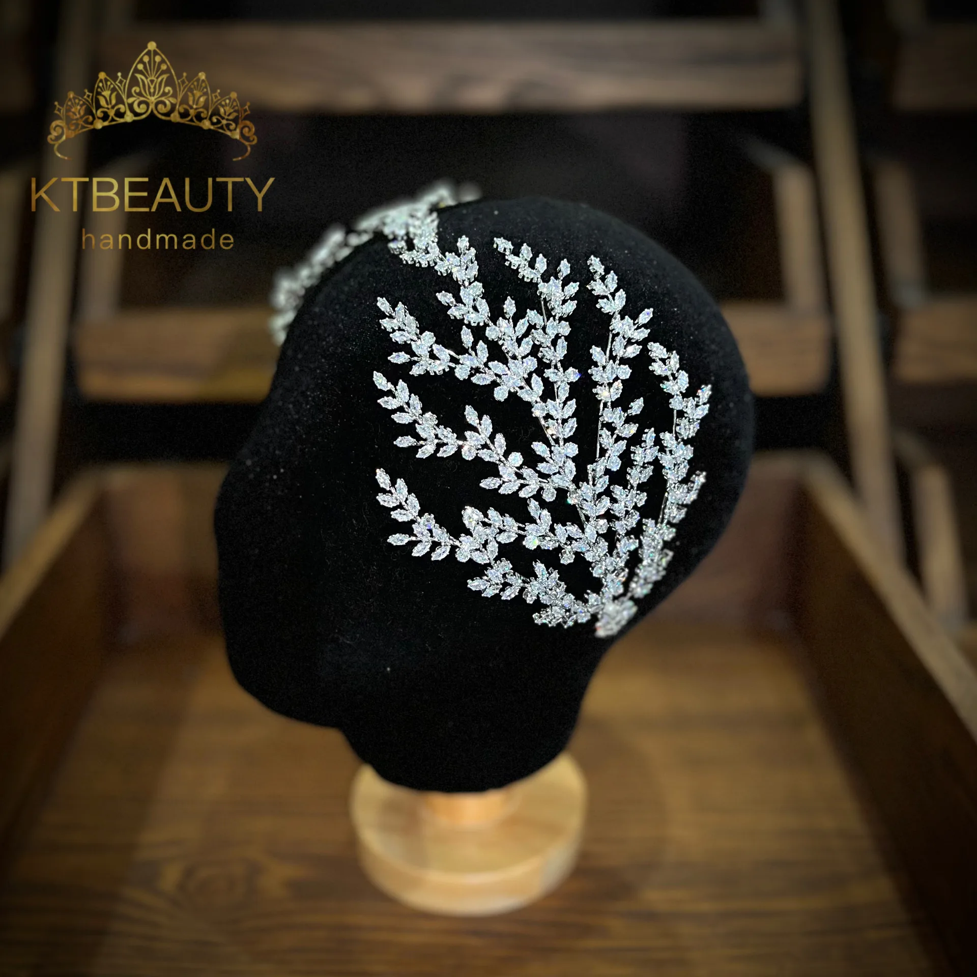 

KTBEAUTY Rhinestone Zircon Big Tiaras Wedding Tiaras Crystal Headband Elegant Headwear Prom Hair Accessories Bridal Crowns