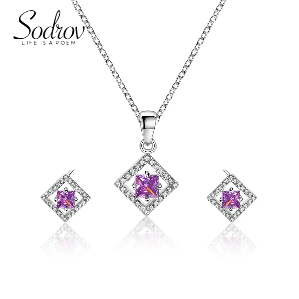 

Square Zircon Set Hollow Diamond Stud Earrings Necklace Combination Jewelry Set
