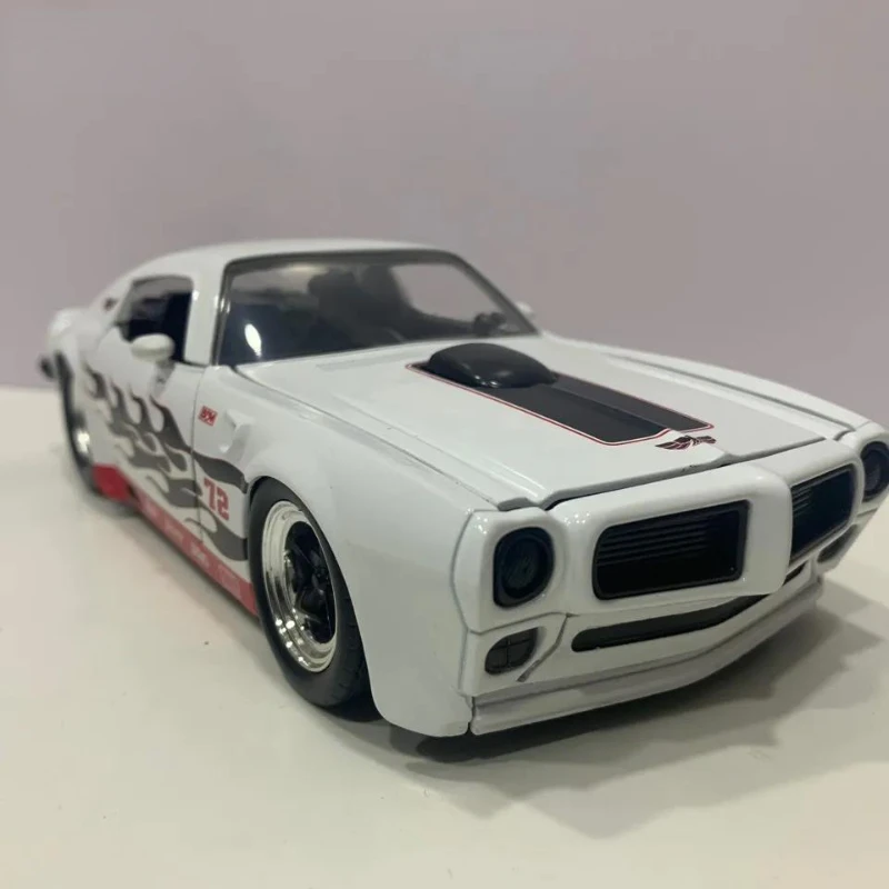 Модель автомобиля из металлического сплава Jada 1:24 1972 Pontiac Firebird игрушка для детей