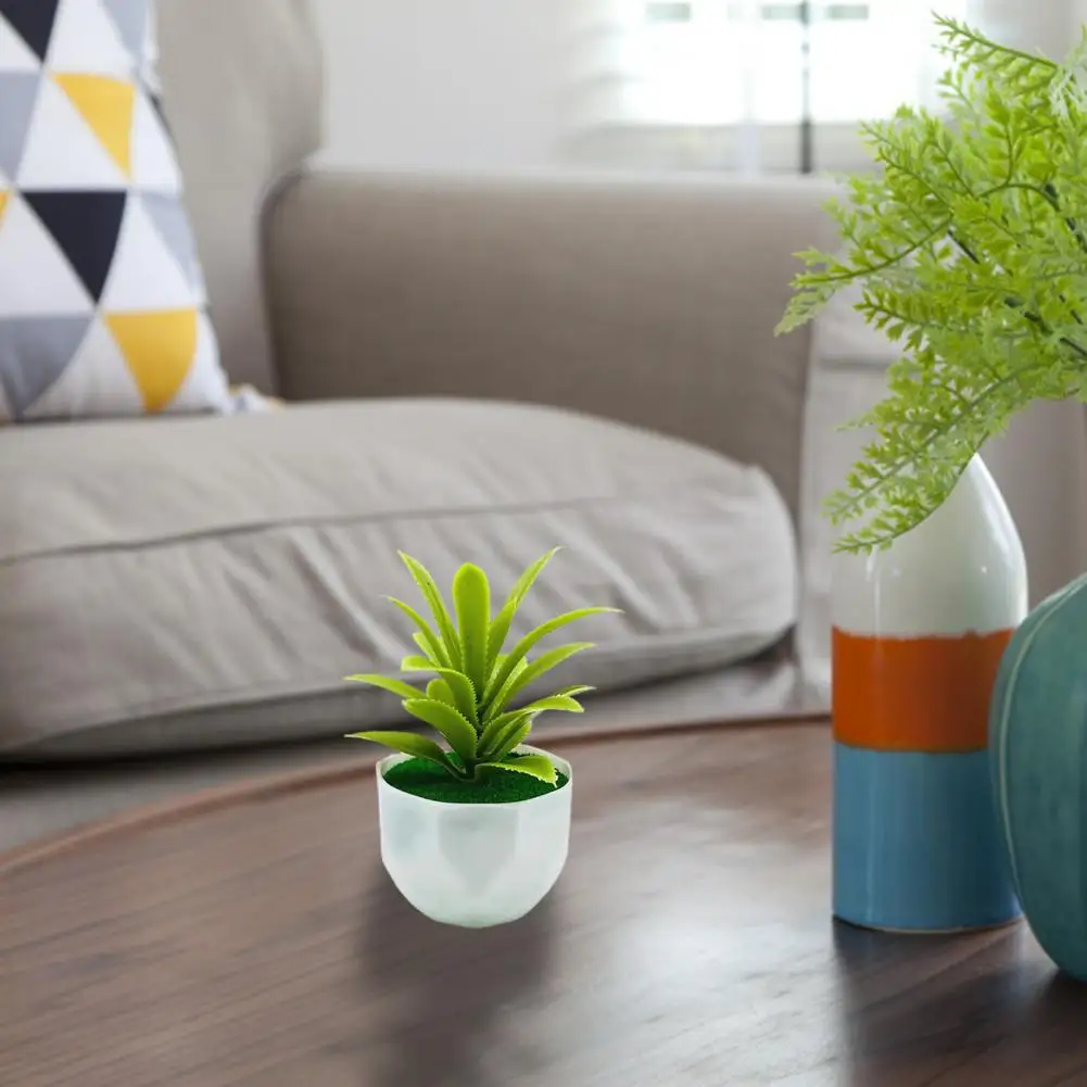

Practical Compact Artificial Bonsai Long-lasting Desktop Ornament Succulent Simulation Potted Plant Decorative